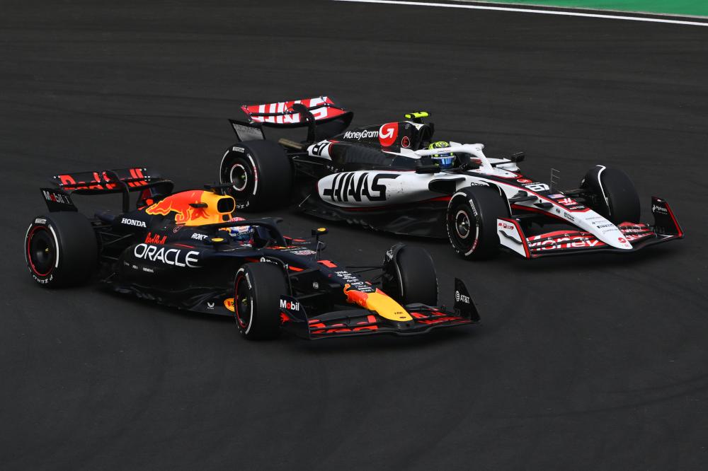 自己在比赛 自己在比赛